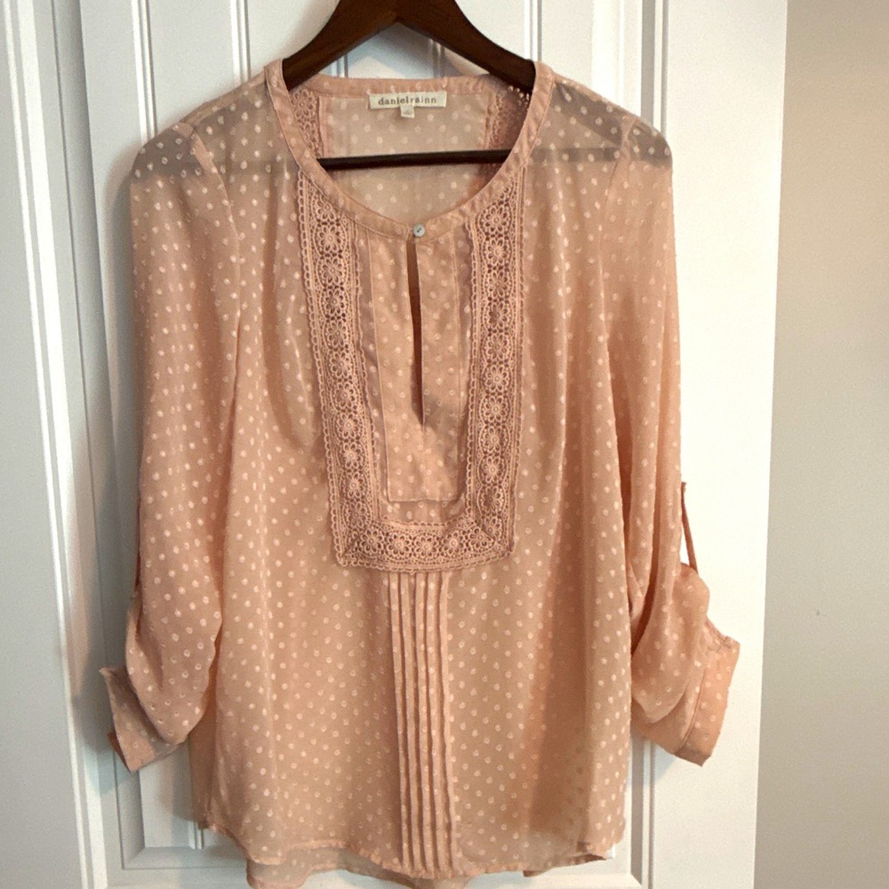 Daniel Rainn Women's Pink Polka Dot Lace Trim Pleated Button Blouse M